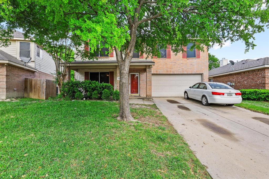 704 Acacia Drive Property Photo 1
