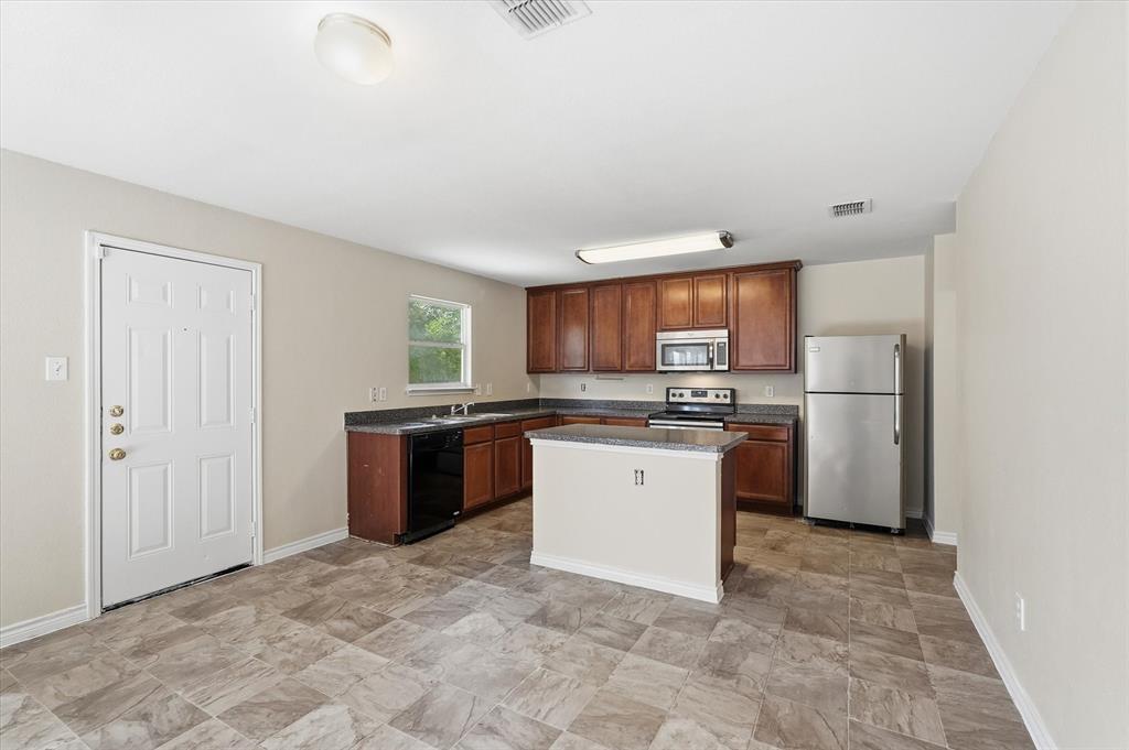 3009 Dusty Oak Drive Property Photo 12