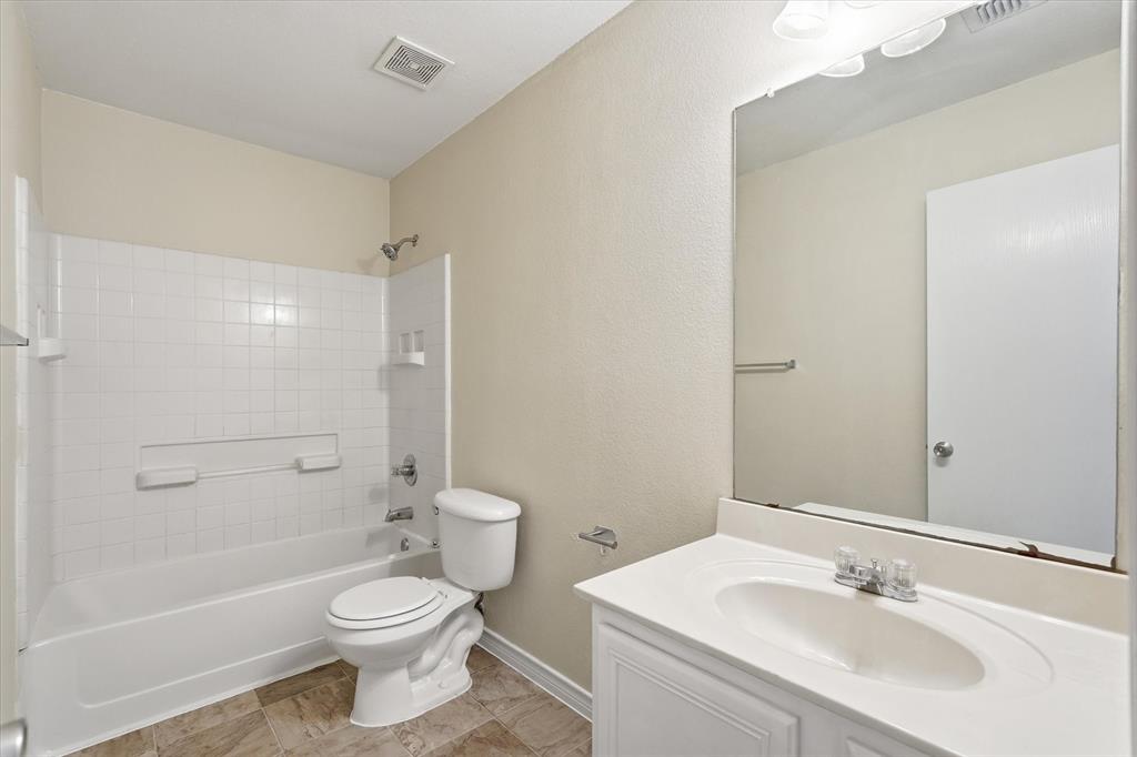 3009 Dusty Oak Drive Property Photo 21