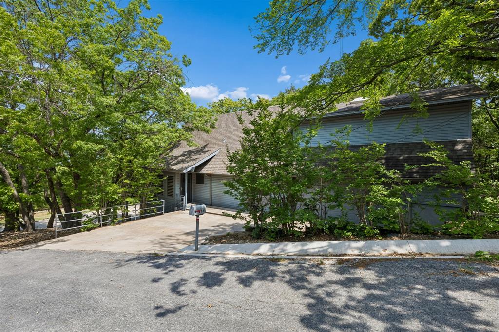 86 Queens Drive Property Photo 1