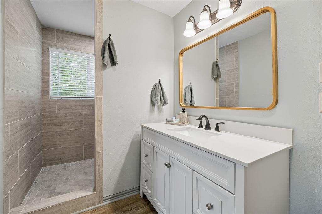 86 Queens Drive Property Photo 23