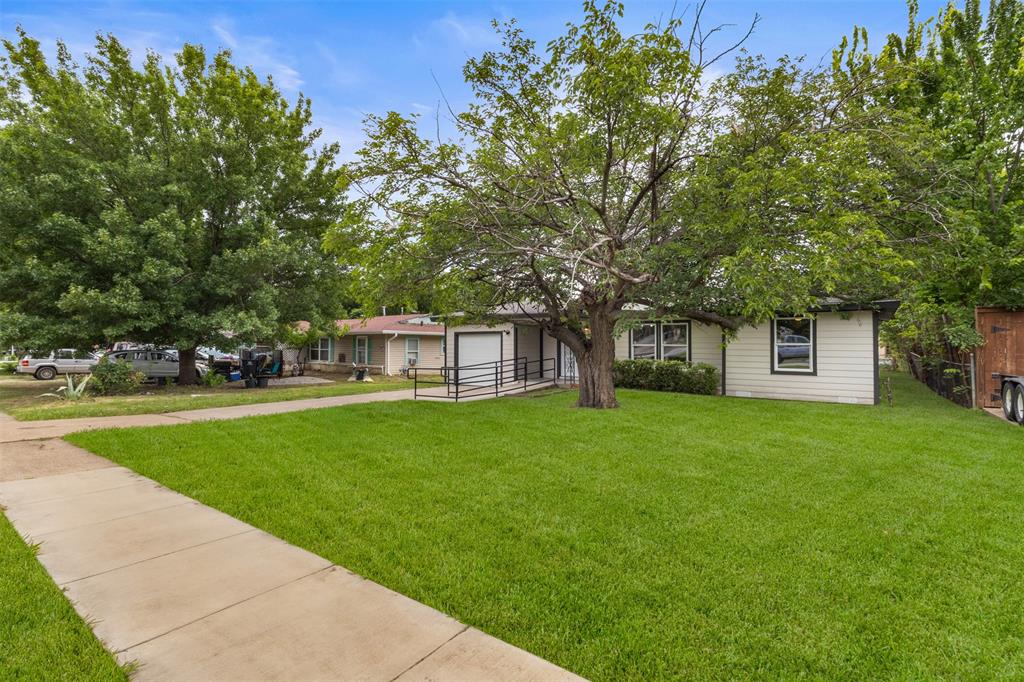 425 Browning Drive Property Photo 3