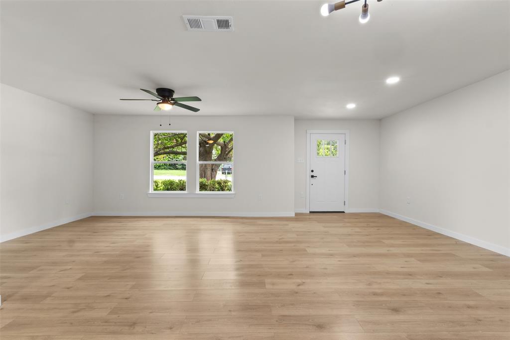 425 Browning Drive Property Photo 6