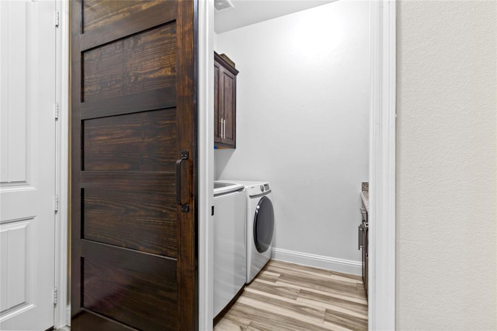 1004 Merion Drive Property Photo 15