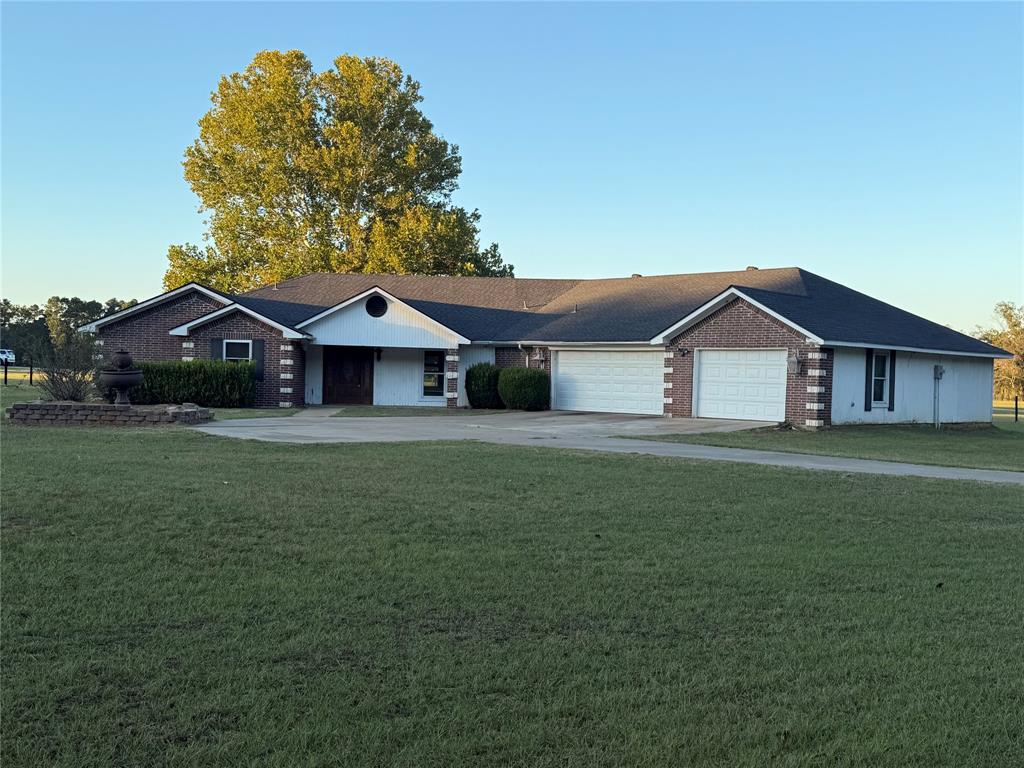 475 Acorn Trail Property Photo 2