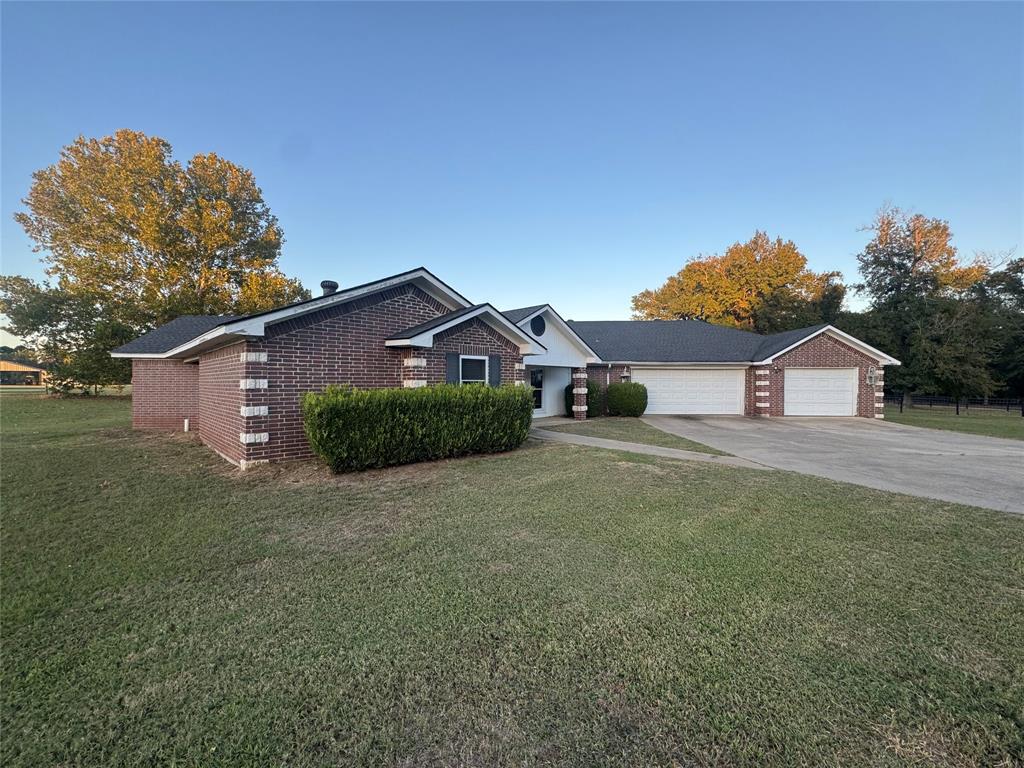 475 Acorn Trail Property Photo 3