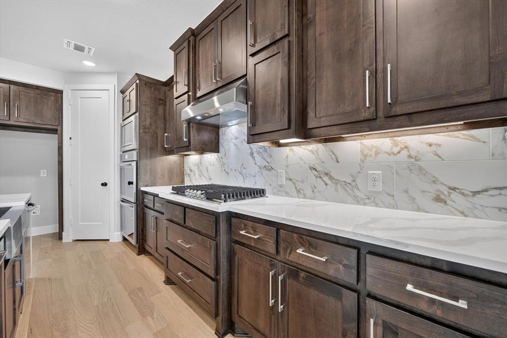 2631 Harvest Lane Property Photo 4