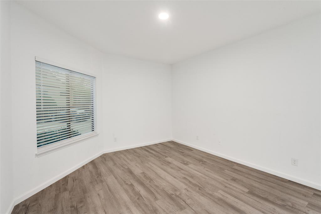 5550 Spring Valley Road G16 Property Photo 12