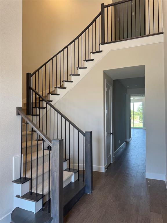 840 Heatherbrook Drive Property Photo 2