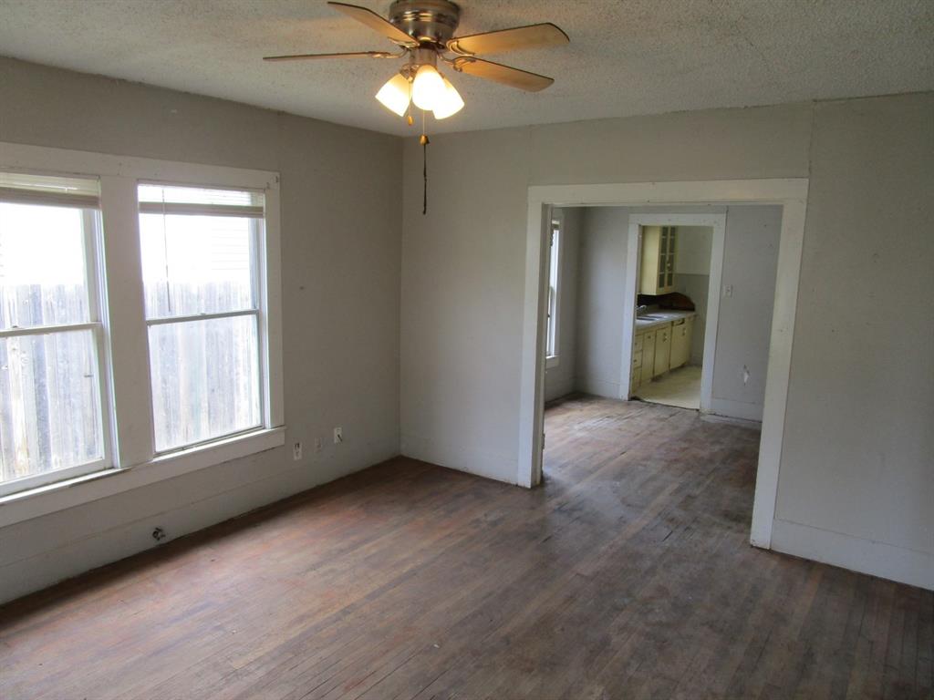 1812 8th Street Property Photo 8