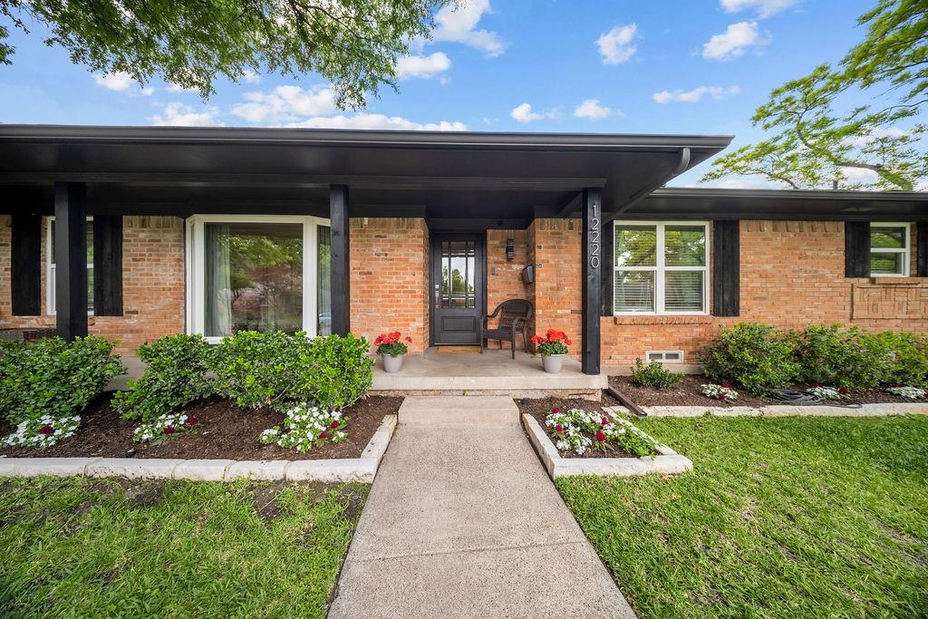 12220 Coolmeadow Lane Property Photo 2