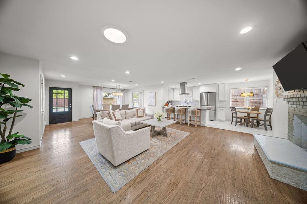 12220 Coolmeadow Lane Property Photo 8