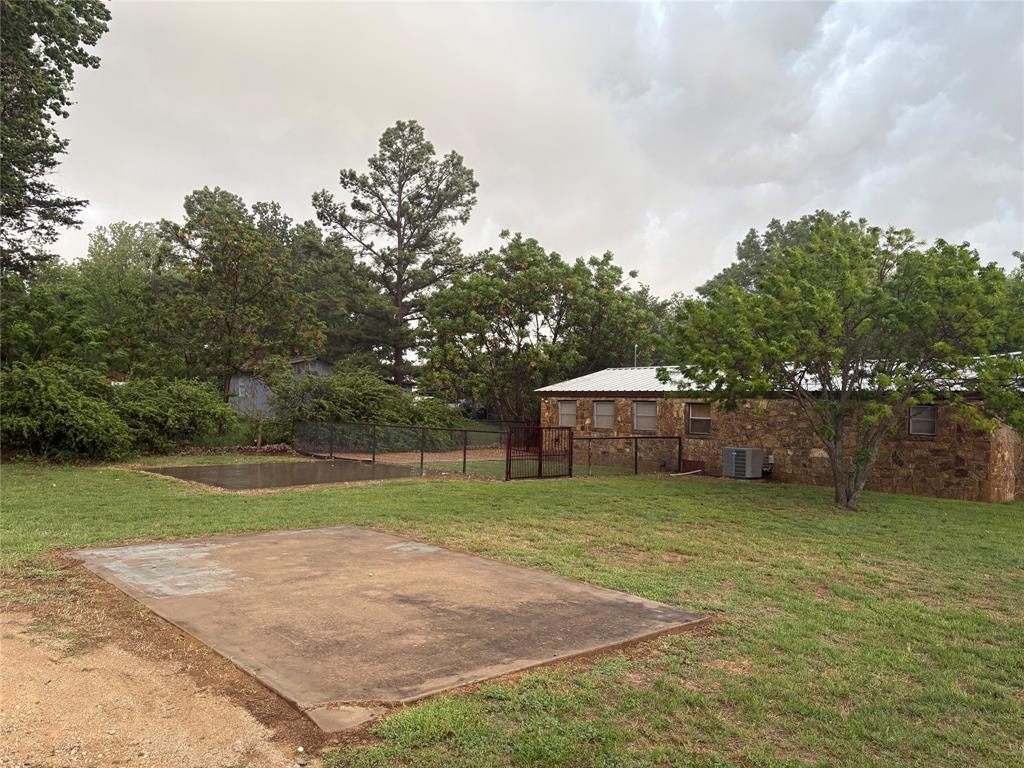 210 Jones Road Property Photo 16