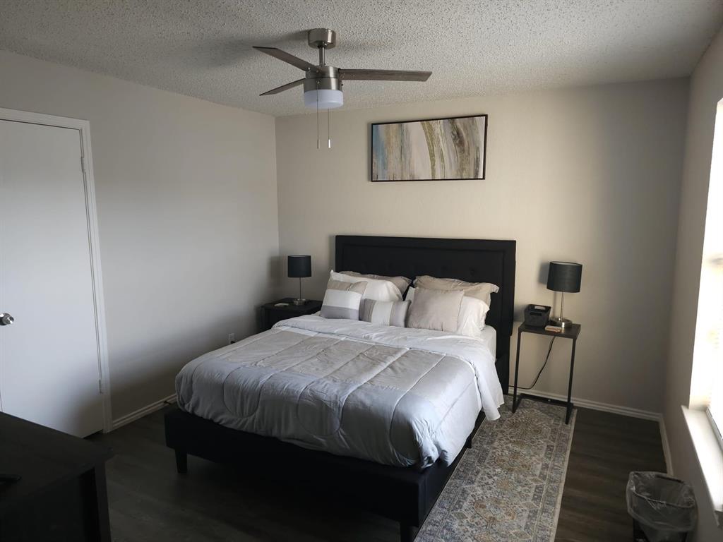 1728 Crest Point Drive Property Photo 5