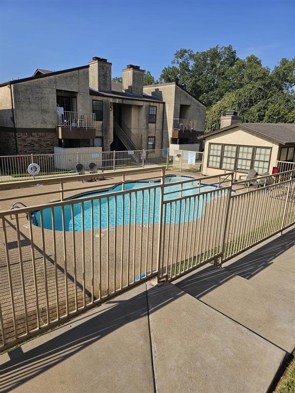 1728 Crest Point Drive Property Photo 10