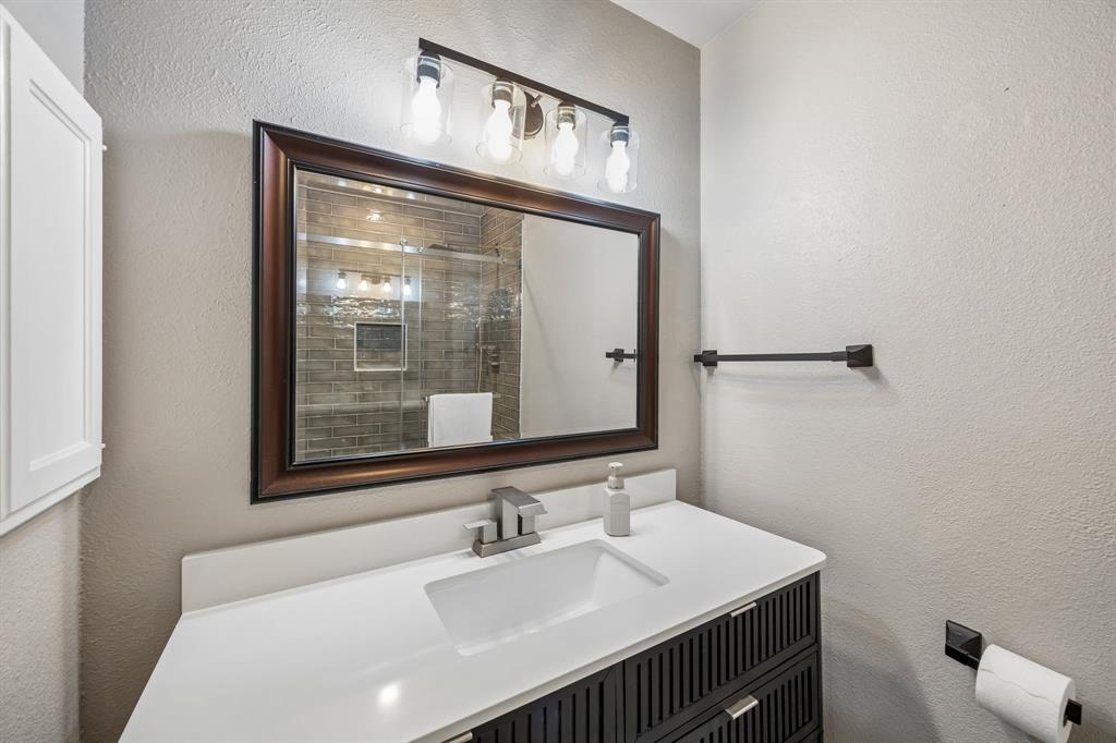 2614 Custer Parkway A Property Photo 14