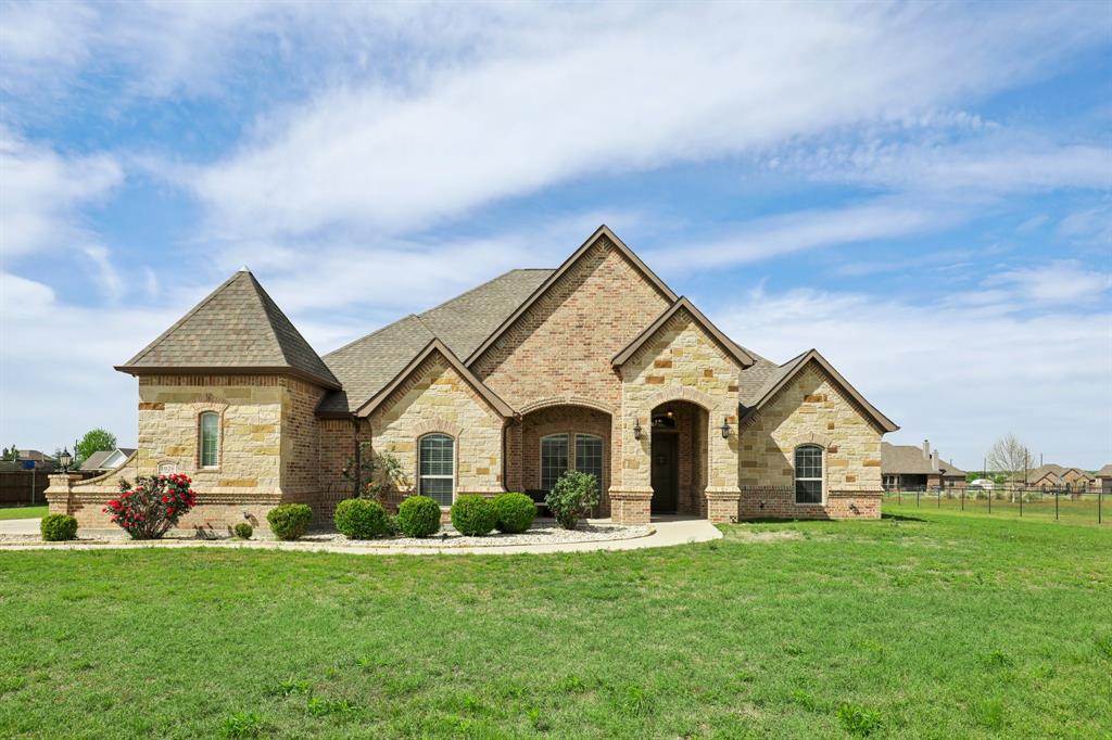 1020 Jesse James Lane Property Photo 1