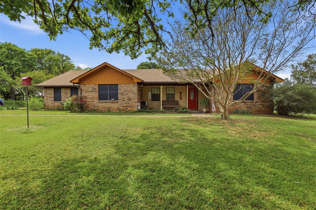 8076 County Road 1202 Property Photo 1