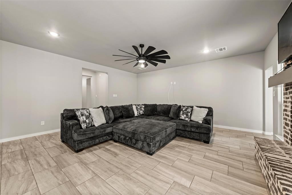 1034 Antelope Trail Property Photo 3