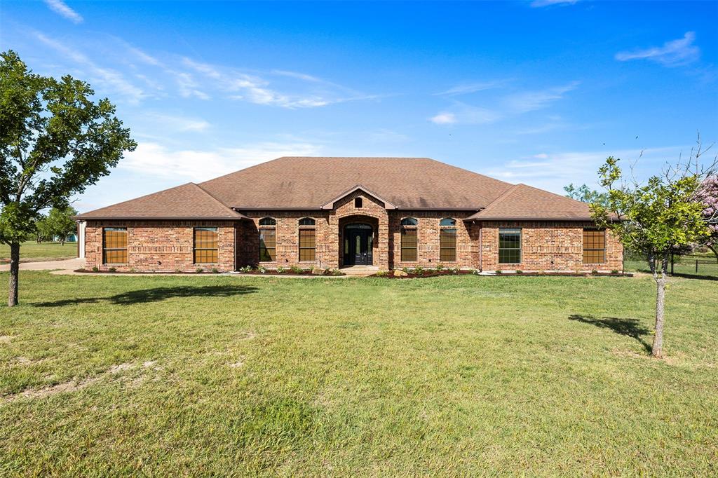 431 Spring Meadow Property Photo 1