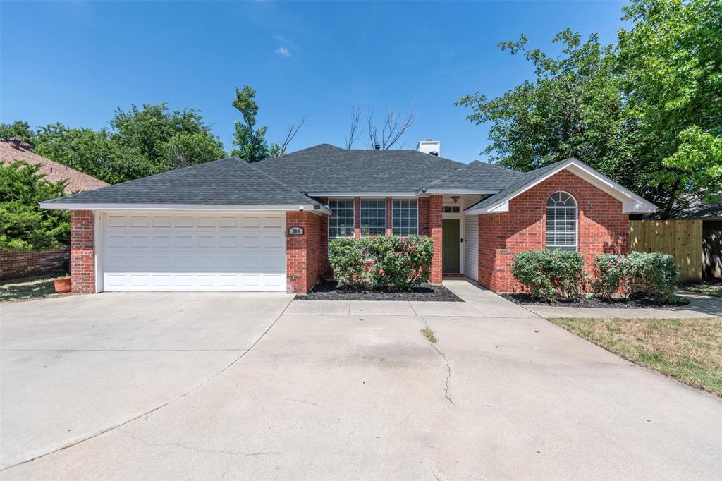 304 W Windsor Drive Property Photo 1