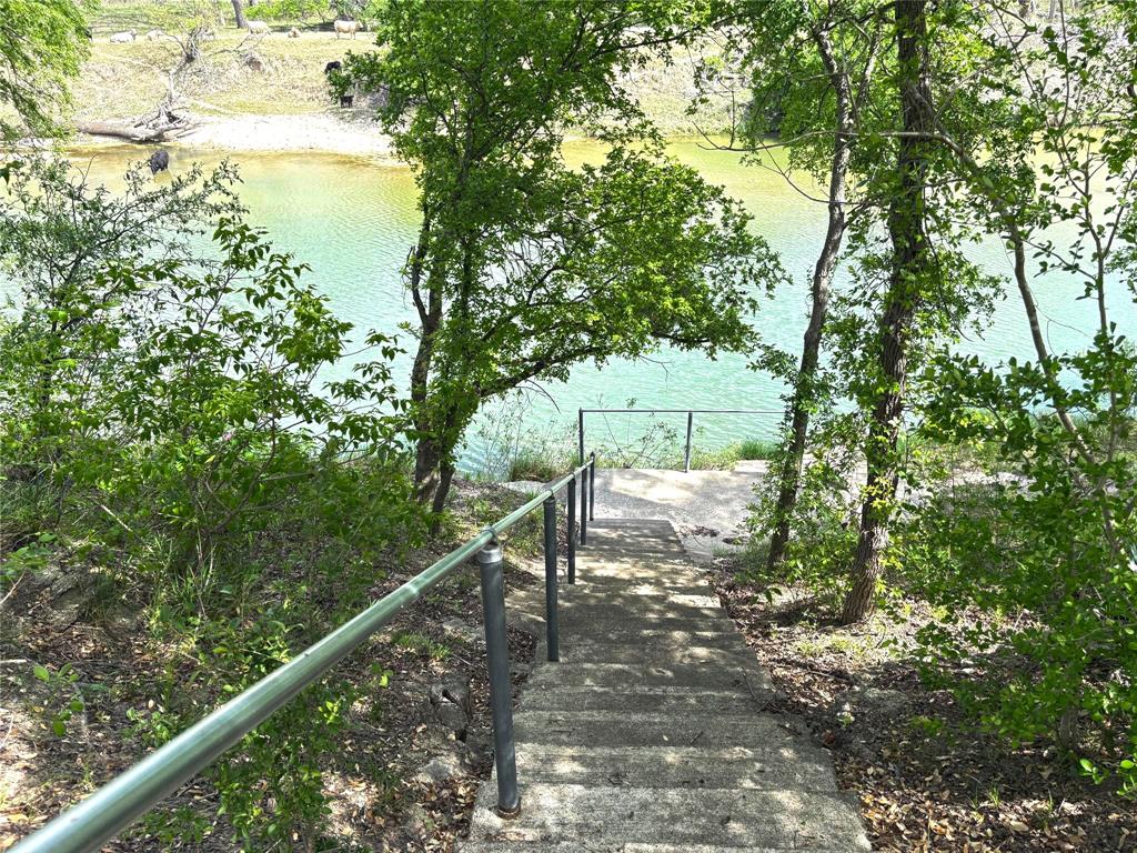 173 County Road 3112 Property Photo 13