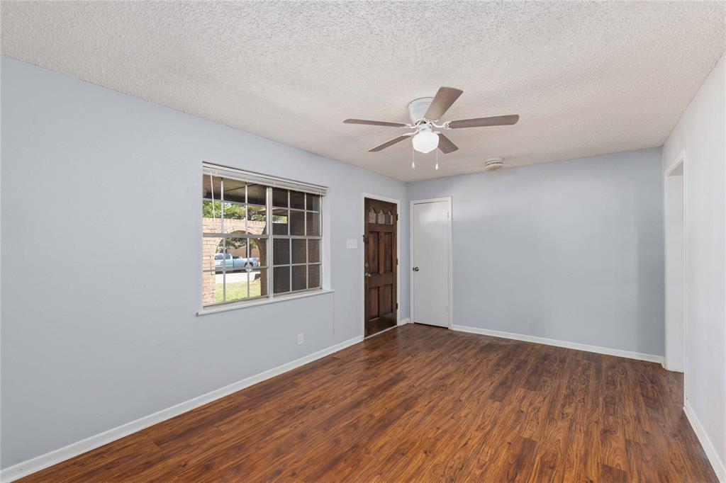 1715 Woodridge Street Property Photo 7