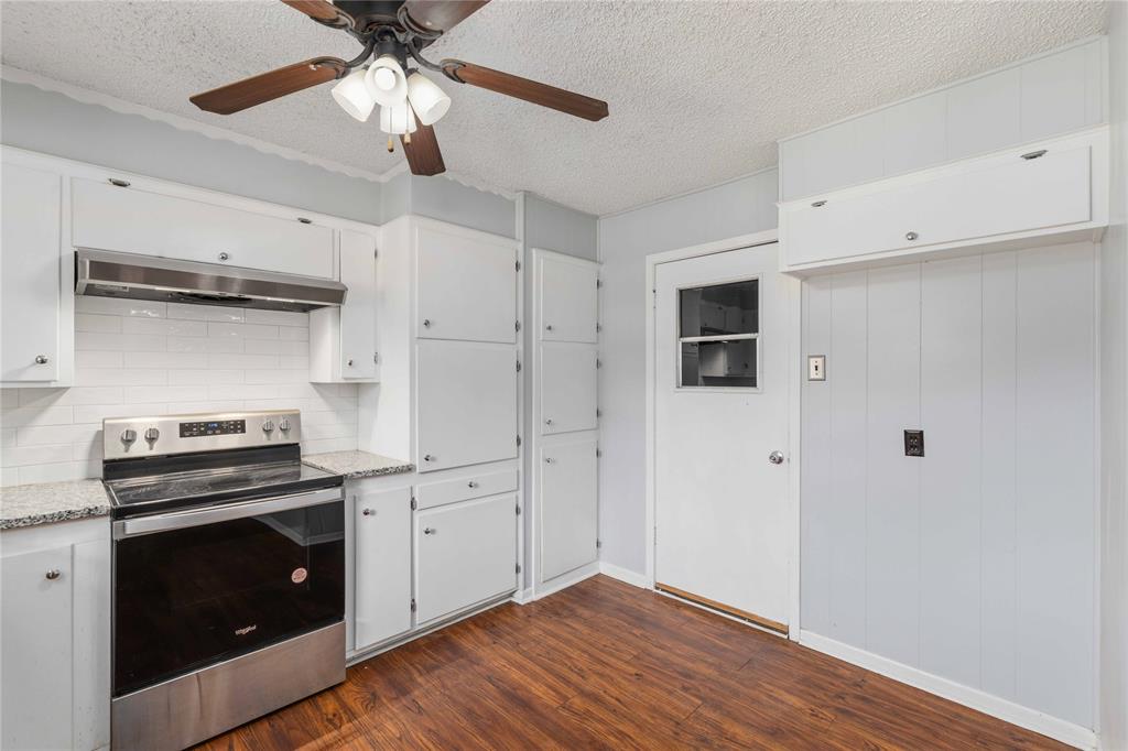 1715 Woodridge Street Property Photo 15
