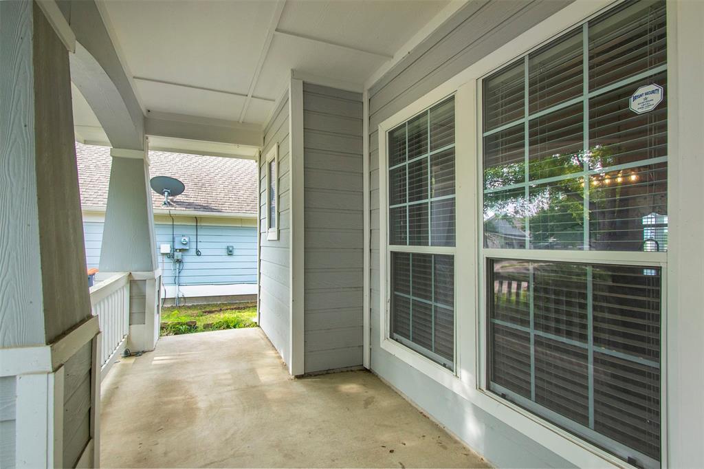 510 Creekside Drive Property Photo 3