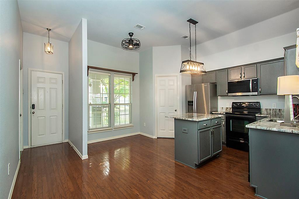 510 Creekside Drive Property Photo 8