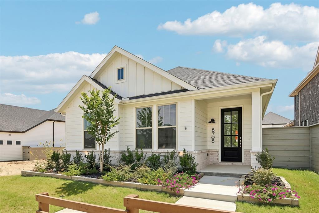 8708 Treeline Parkway Property Photo 5