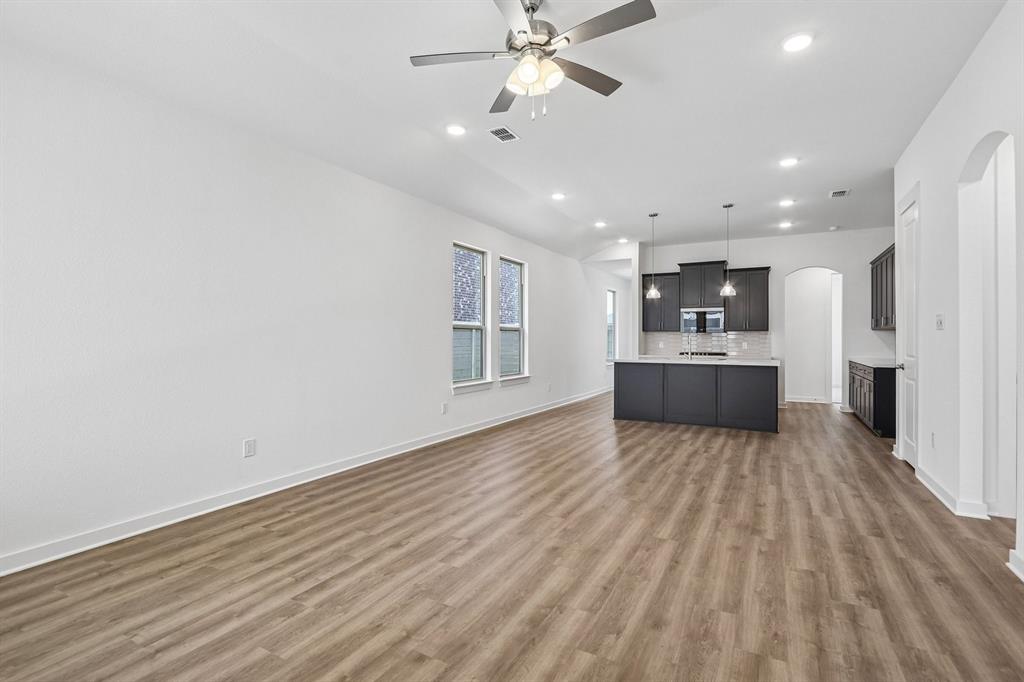 8708 Treeline Parkway Property Photo 14