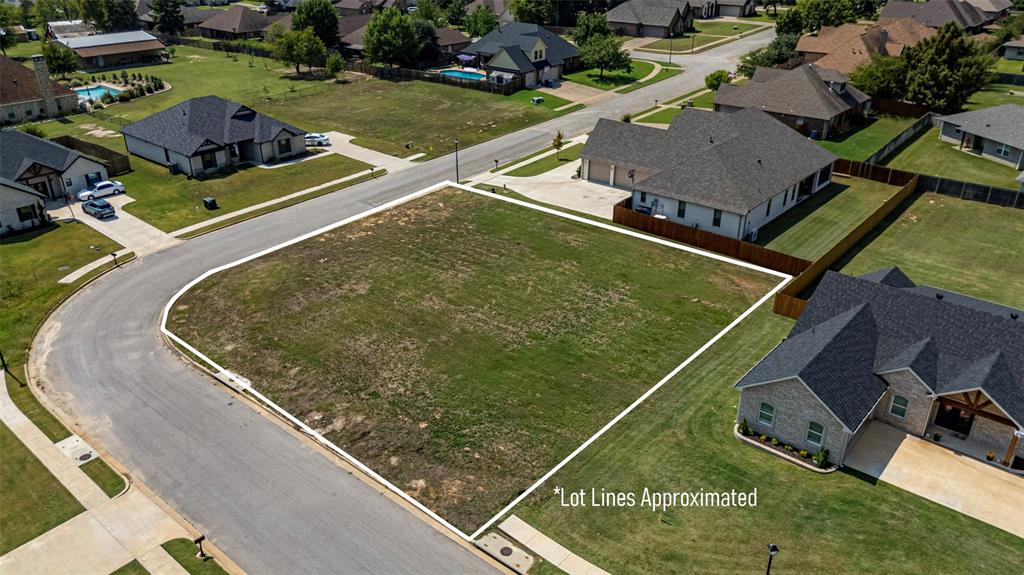 585 Imagine Drive Property Photo 1