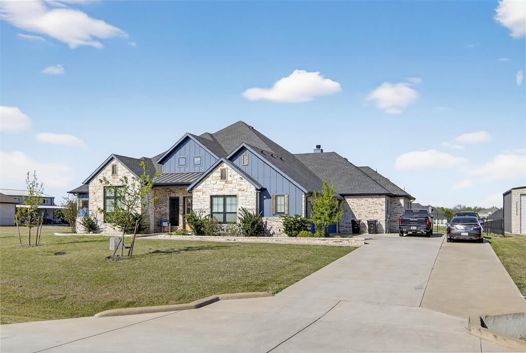 1204 Jungle Drive Property Photo 4