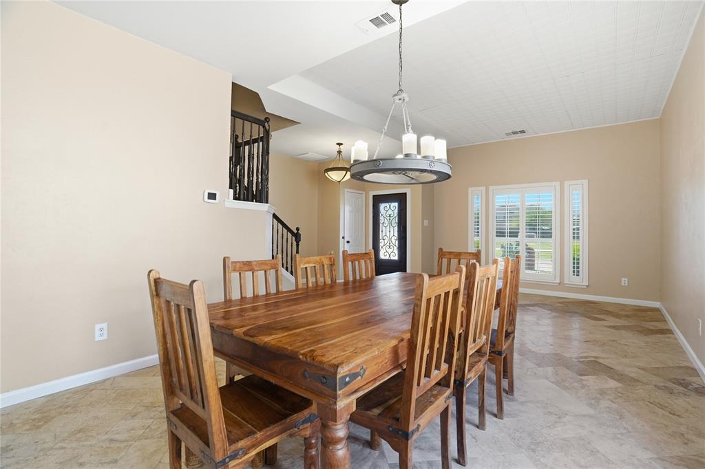 2133 Rustic Ridge Drive Property Photo 7
