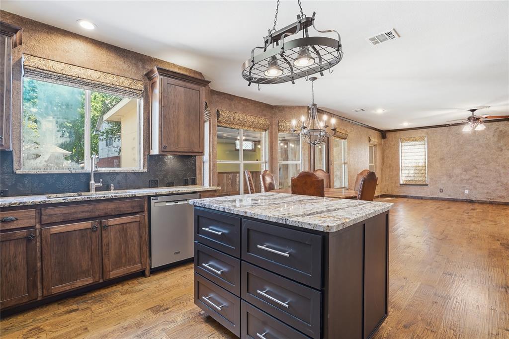 2133 Rustic Ridge Drive Property Photo 9