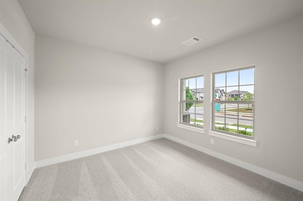 6737 Rosby Avenue Property Photo 7
