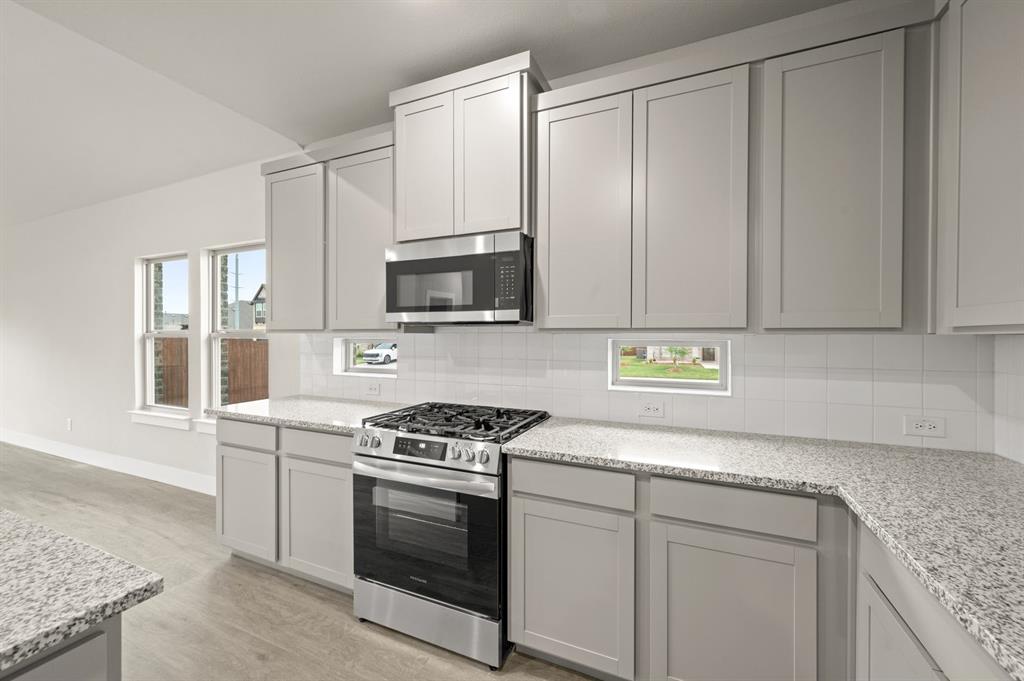 6737 Rosby Avenue Property Photo 10