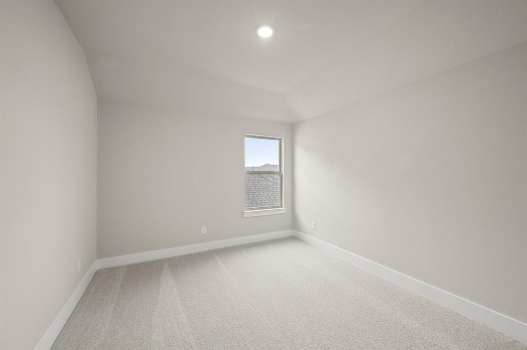 6737 Rosby Avenue Property Photo 26