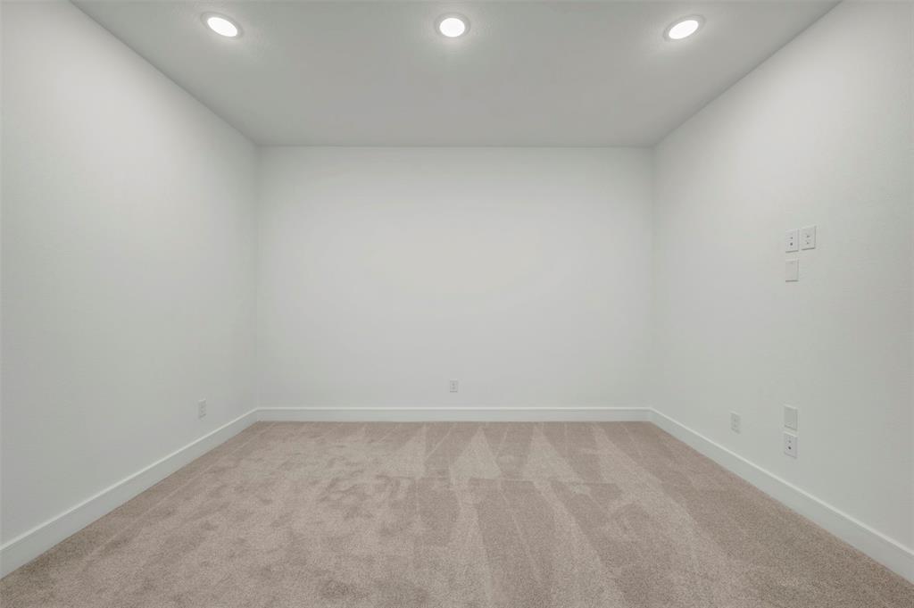 1009 Ashcroft Lane Property Photo 25