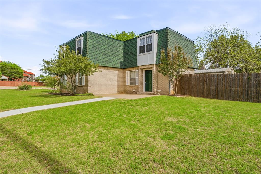 302 Hill Street Property Photo 1