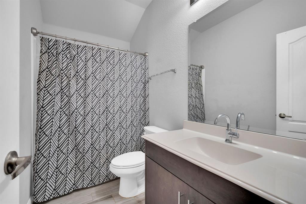 241 White Tail Lane Property Photo 16