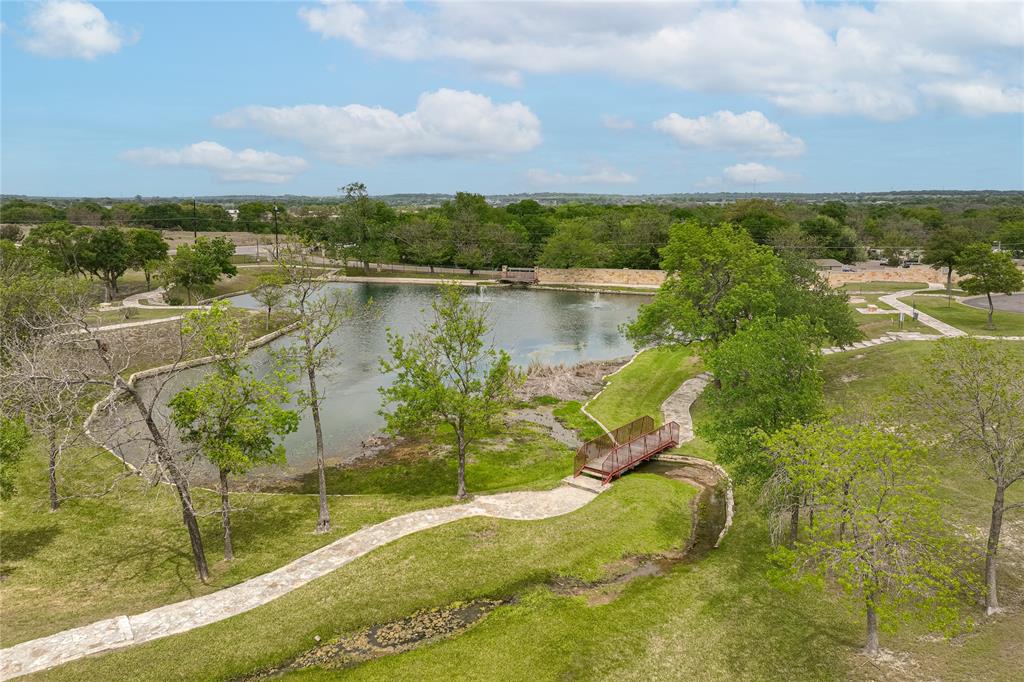1516 Harvest Drive Property Photo 3