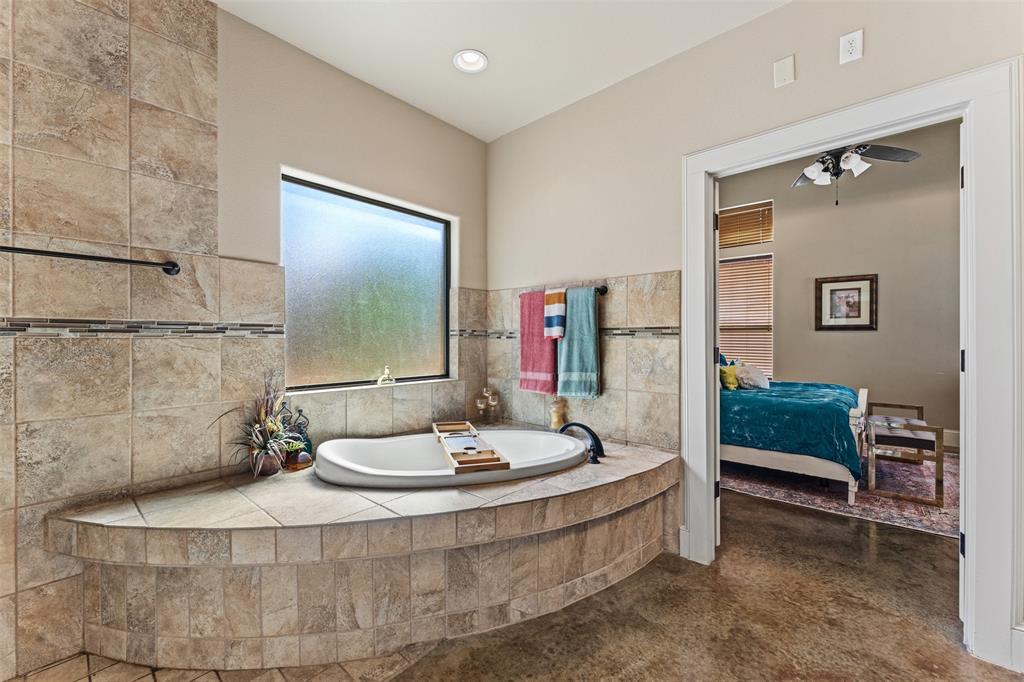 1516 Harvest Drive Property Photo 19