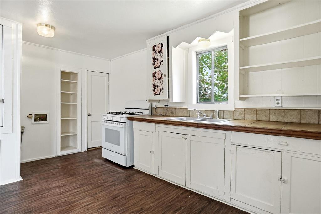 506 Bluebonnet Street Property Photo 8