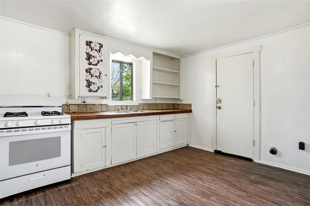 506 Bluebonnet Street Property Photo 9