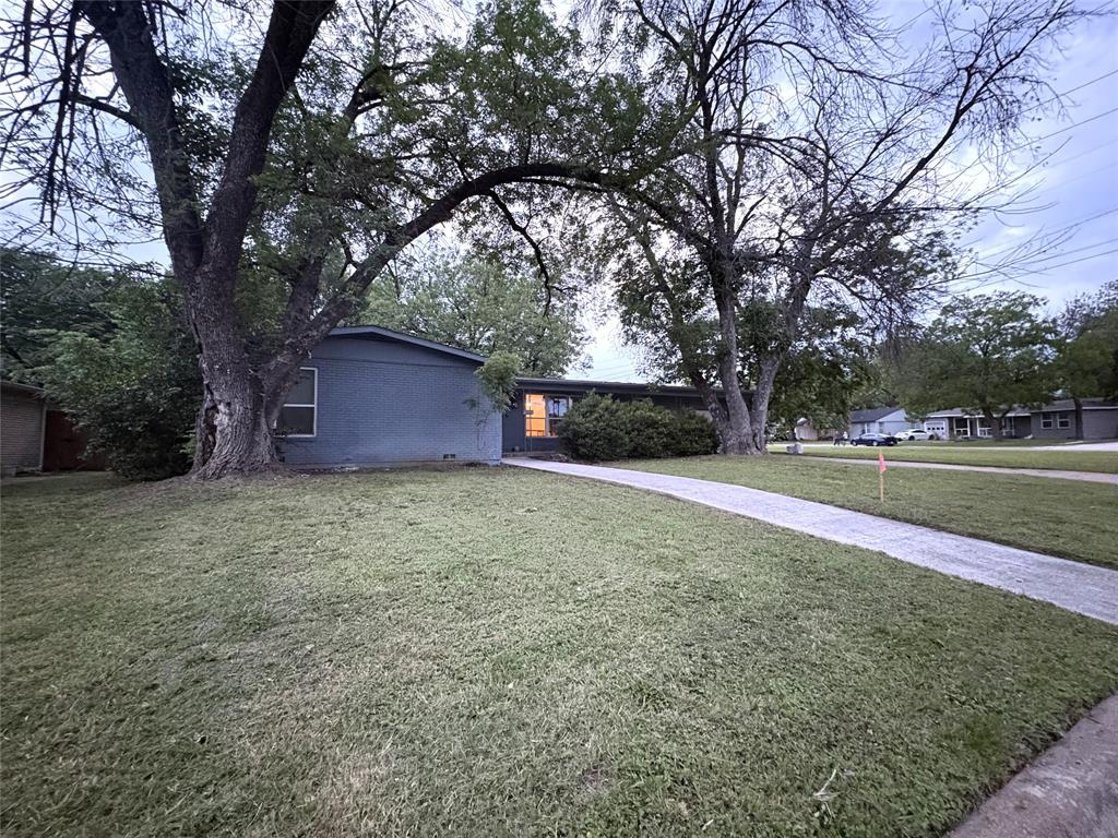 2829 Cecil Drive Property Photo 1