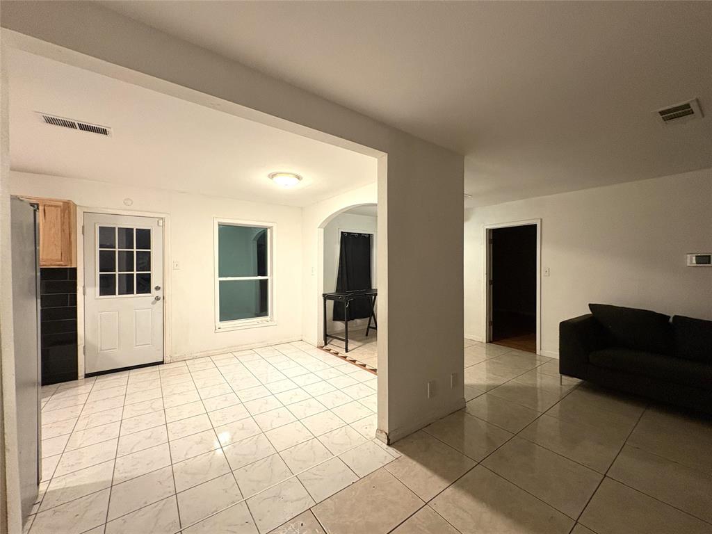 2829 Cecil Drive Property Photo 6