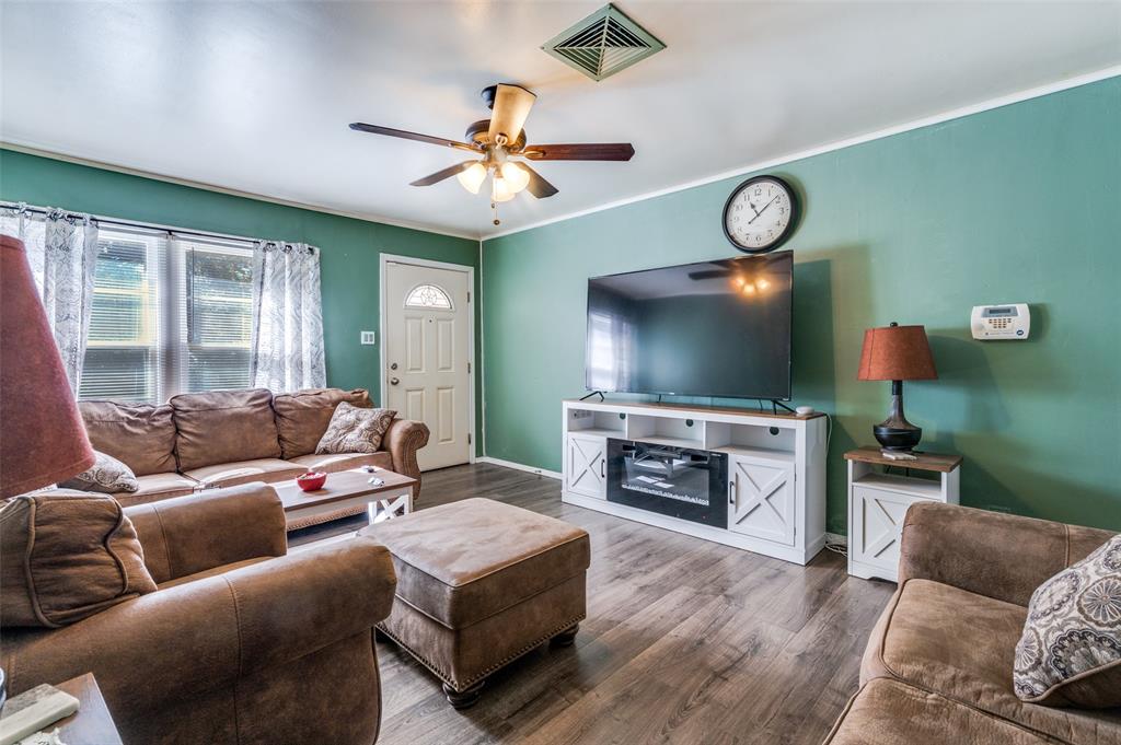 6209 Woodbine Drive Property Photo 3