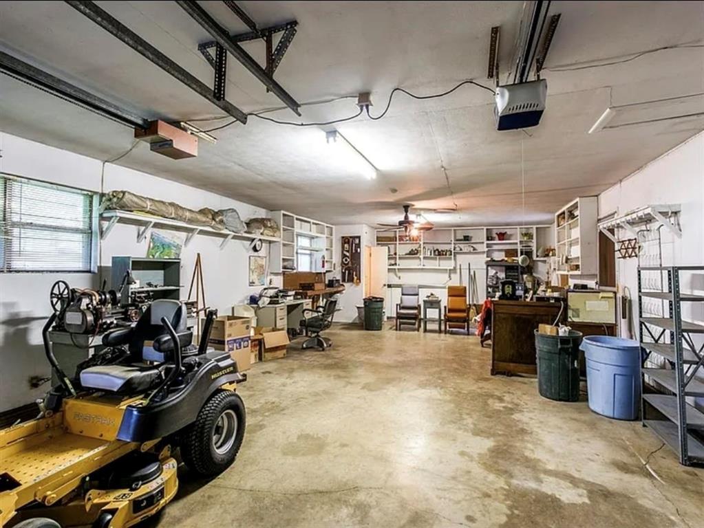 8216 Cleburne Highway Property Photo 23